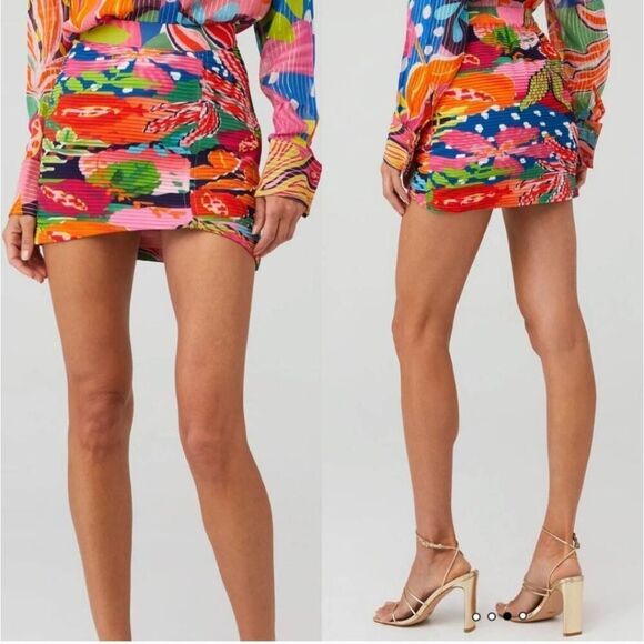 Rococo Sand Tropical Mini Skirt Size Small - Picture 1 of 6
